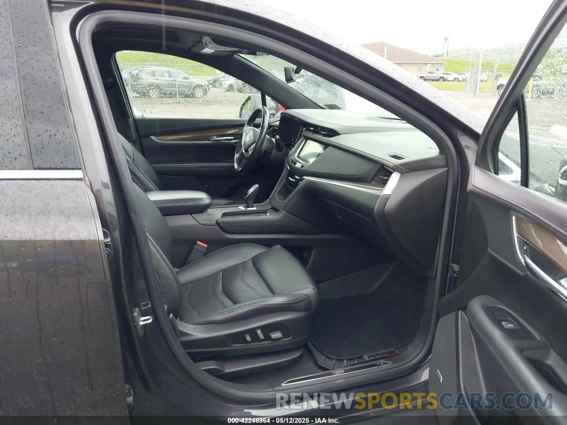 5 fotografías del automóvil dañado 1GYKNGRS2KZ151390 CADILLAC XT5 2019