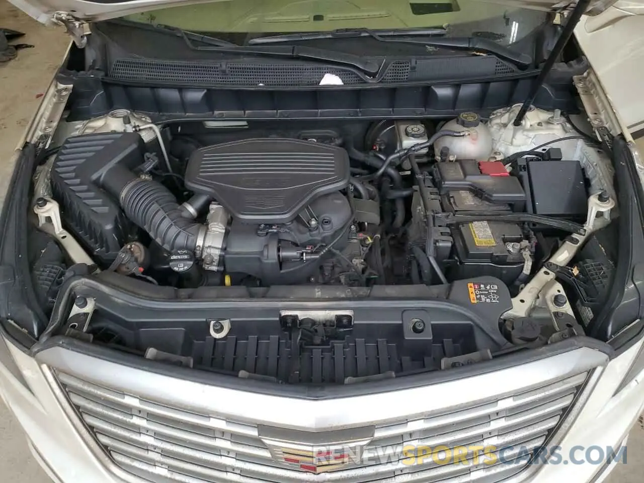 12 fotografías del automóvil dañado 1GYKNGRS6KZ236619 CADILLAC XT5 2019