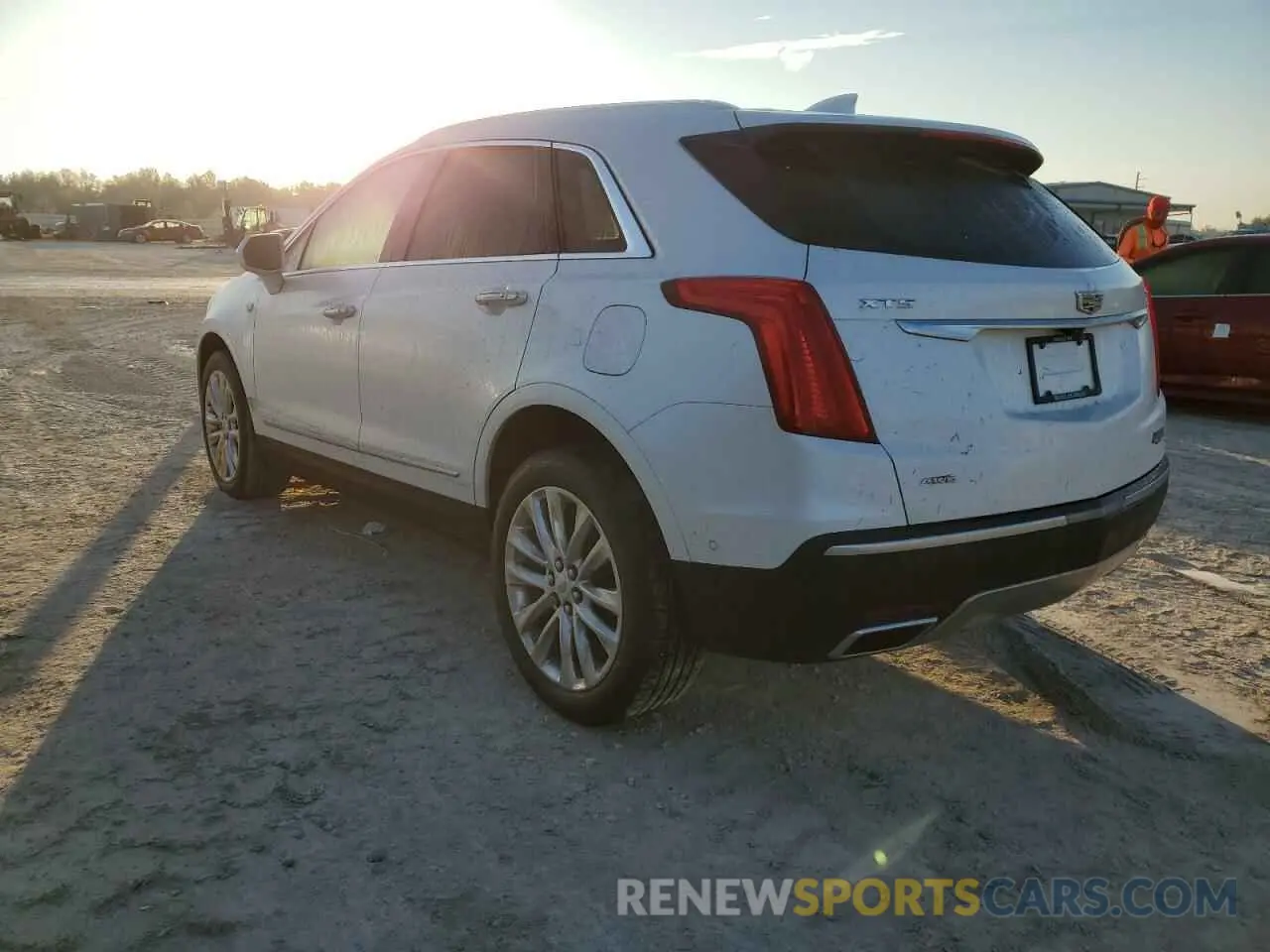 2 fotografías del automóvil dañado 1GYKNGRS9KZ129564 CADILLAC XT5 2019