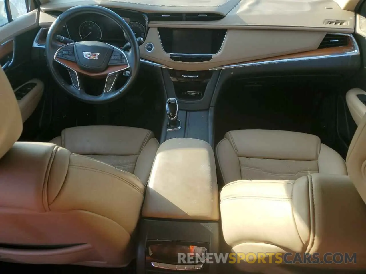 8 fotografías del automóvil dañado 1GYKNGRS9KZ129564 CADILLAC XT5 2019