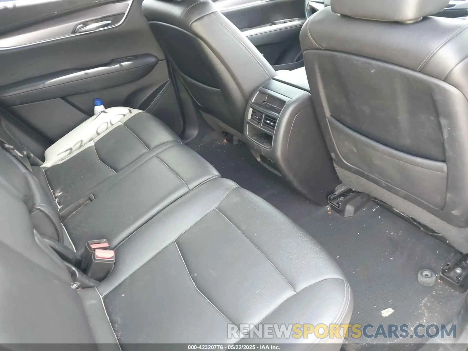 8 fotografías del automóvil dañado 1GYKNAR44LZ213453 CADILLAC XT5 2020