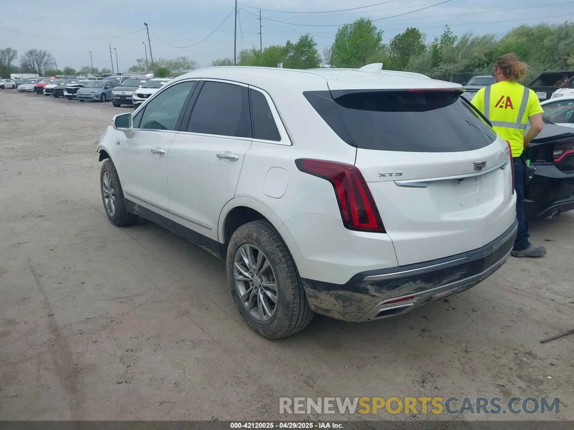 3 fotografías del automóvil dañado 1GYKNCR49LZ239803 CADILLAC XT5 2020