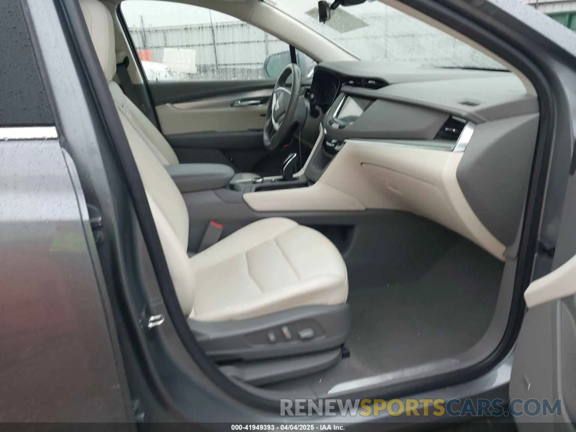 5 fotografías del automóvil dañado 1GYKNCRS2LZ139766 CADILLAC XT5 2020