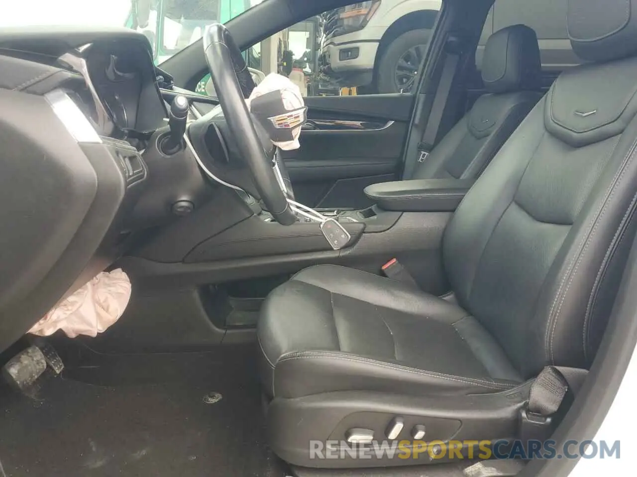 7 fotografías del automóvil dañado 1GYKNCRS3LZ240797 CADILLAC XT5 2020