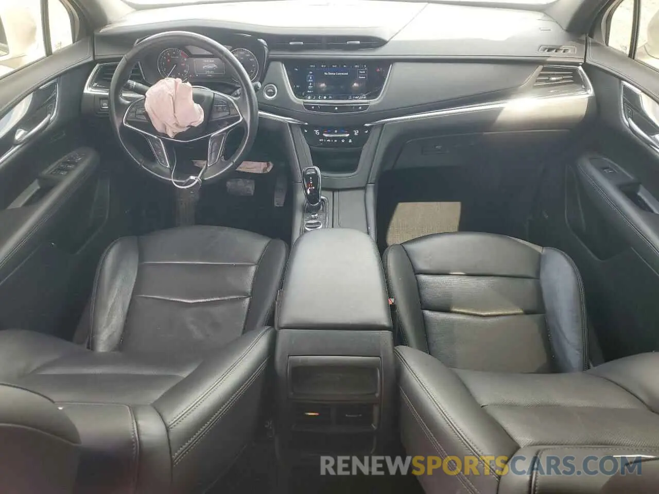 8 fotografías del automóvil dañado 1GYKNCRS3LZ240797 CADILLAC XT5 2020