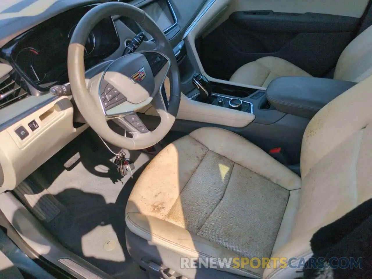 7 fotografías del automóvil dañado 1GYKNCRS9LZ161604 CADILLAC XT5 2020