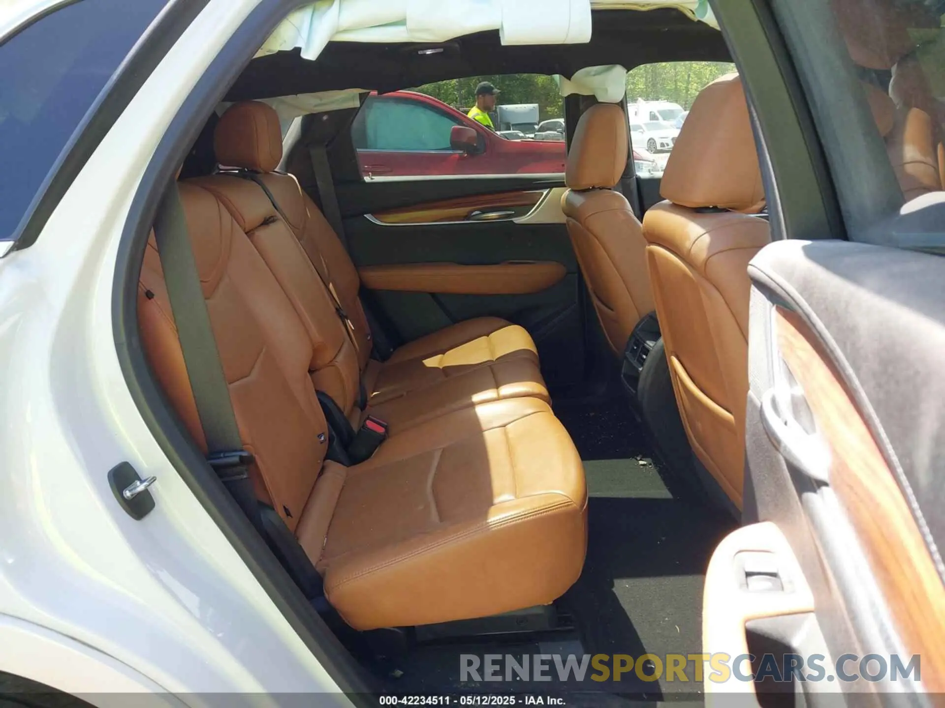 8 fotografías del automóvil dañado 1GYKNDRS0LZ212137 CADILLAC XT5 2020