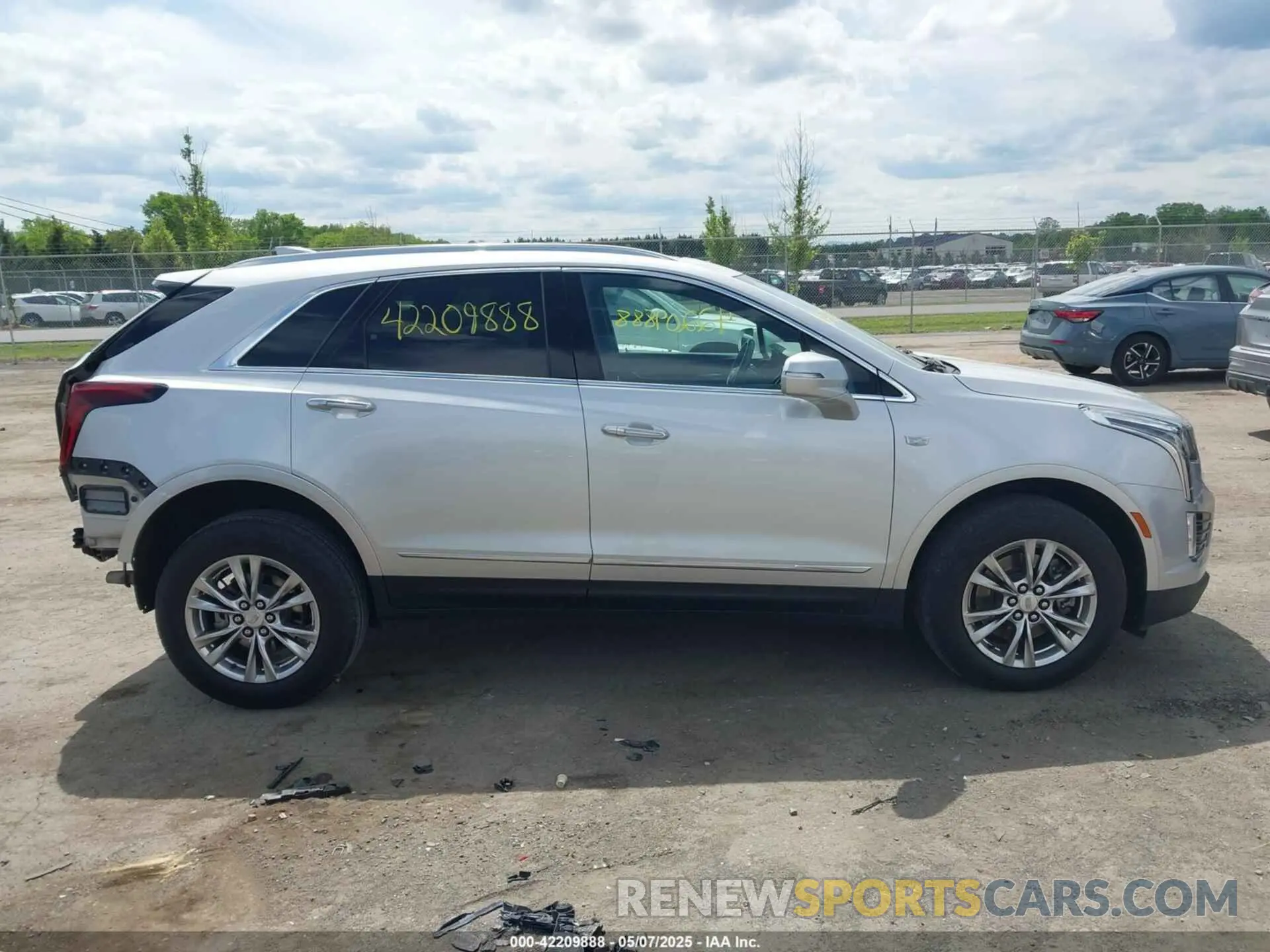 13 fotografías del automóvil dañado 1GYKNDRS2LZ180789 CADILLAC XT5 2020