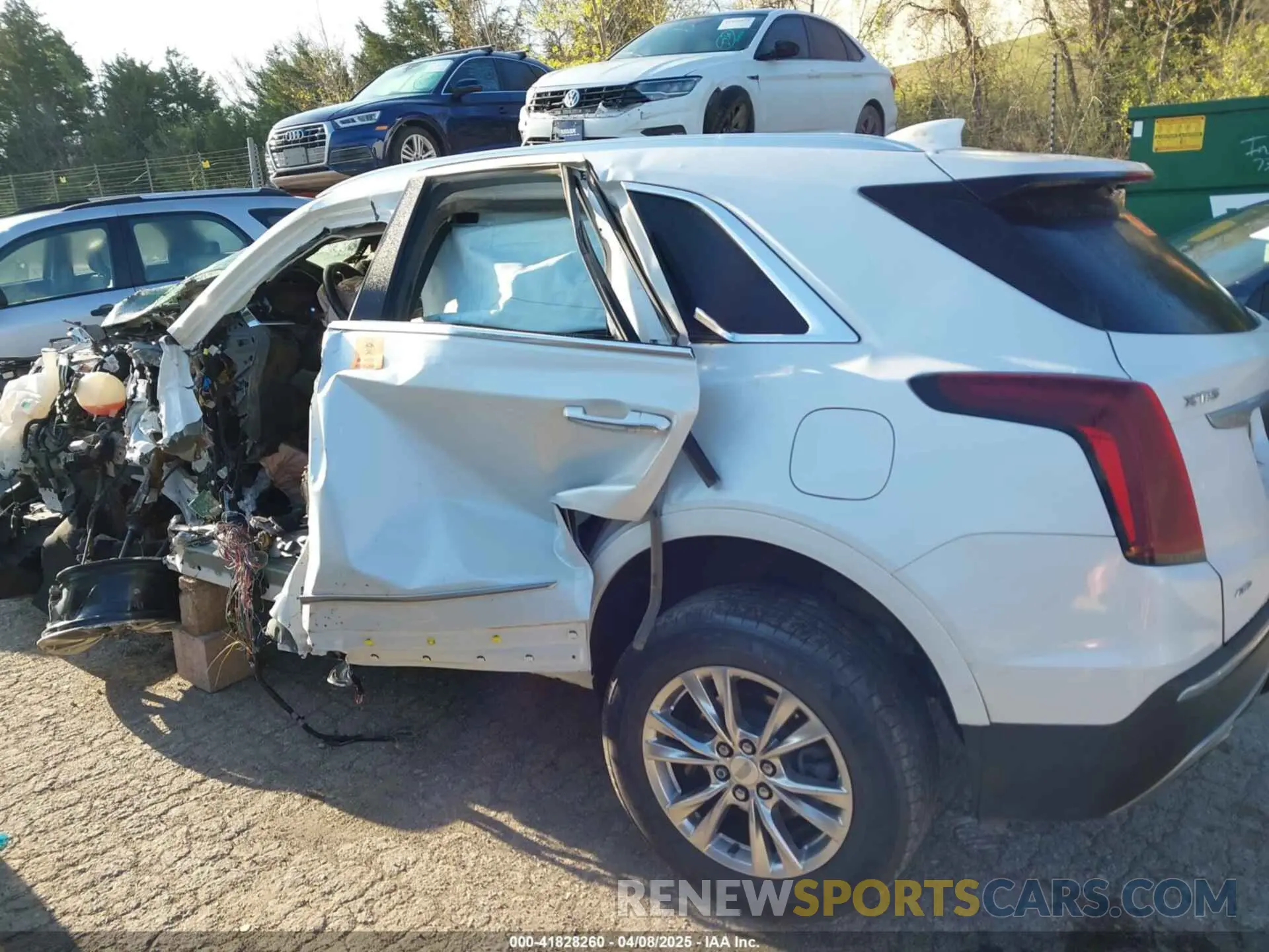 14 fotografías del automóvil dañado 1GYKNDRS2LZ213595 CADILLAC XT5 2020