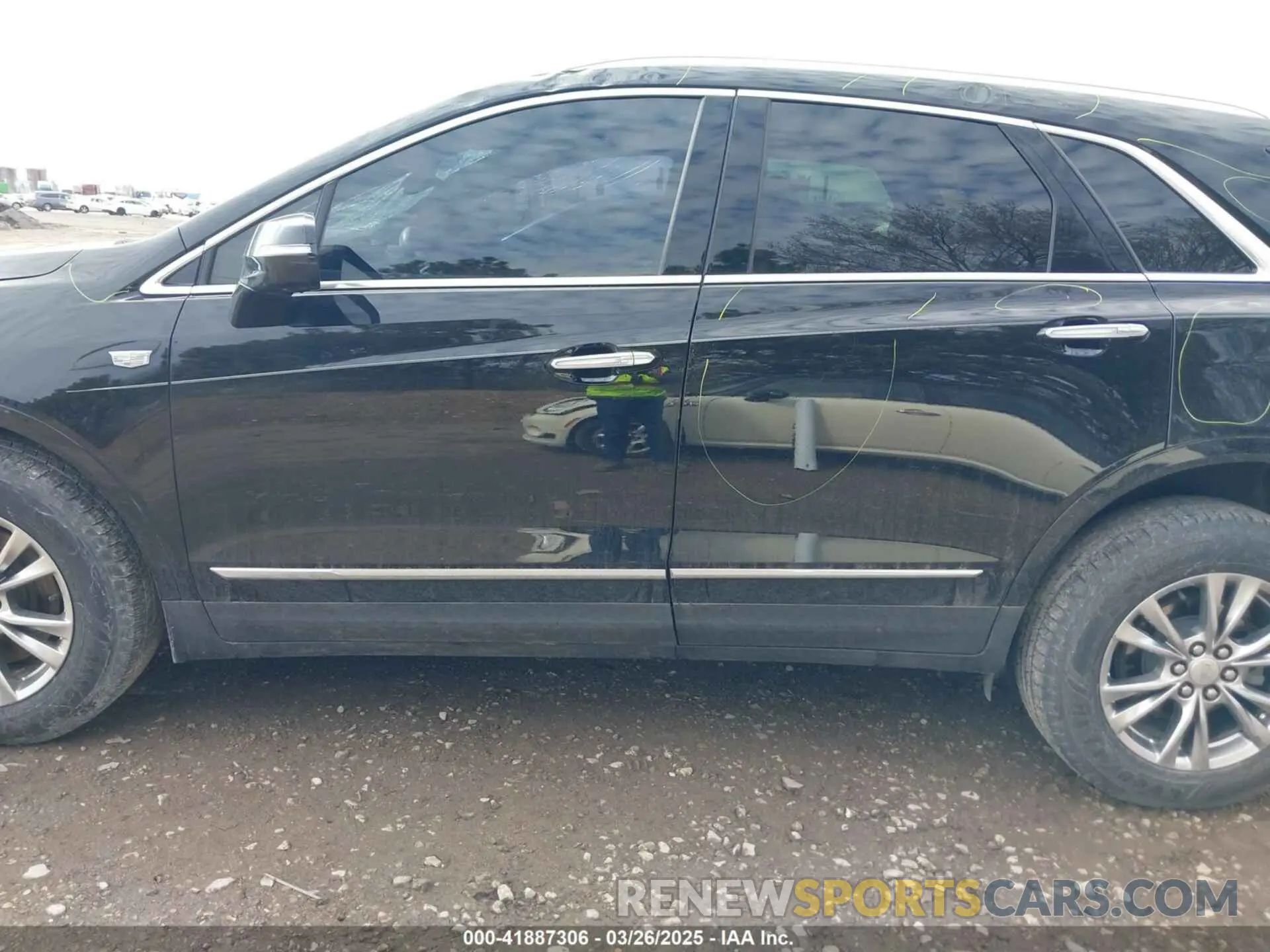 14 fotografías del automóvil dañado 1GYKNDRS3LZ107687 CADILLAC XT5 2020