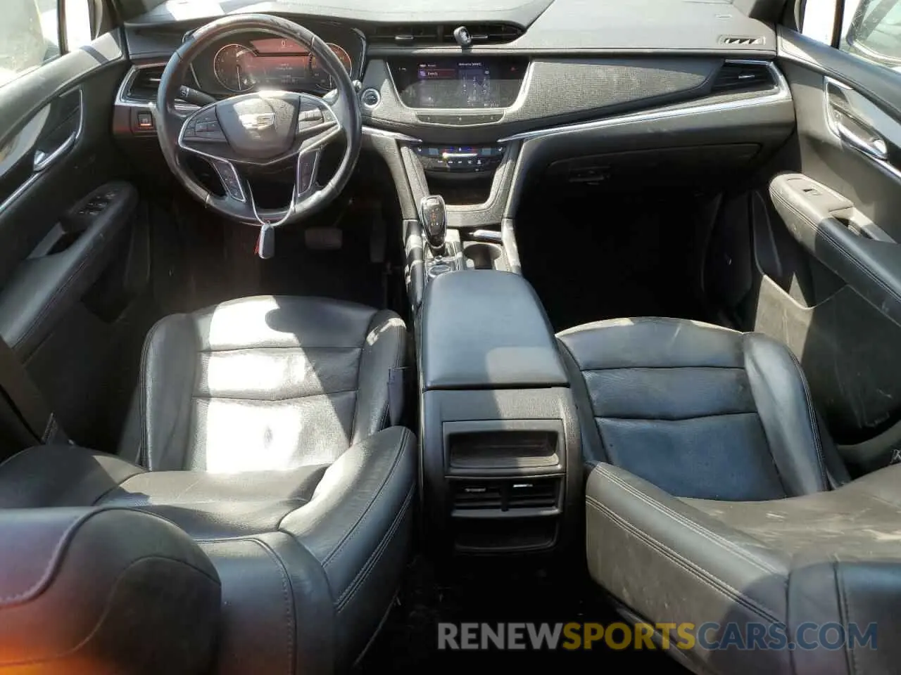 8 fotografías del automóvil dañado 1GYKNDRS6LZ129215 CADILLAC XT5 2020