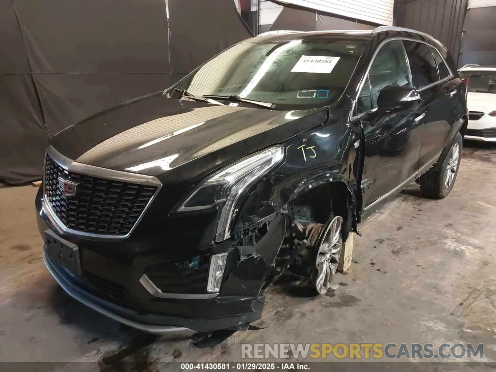 2 fotografías del automóvil dañado 1GYKNDRS8LZ195989 CADILLAC XT5 2020