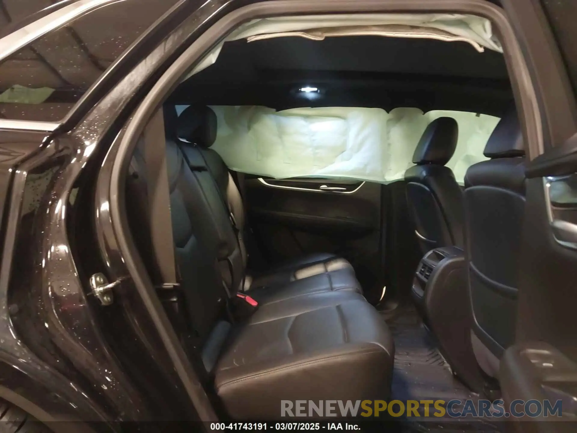 8 fotografías del automóvil dañado 1GYKNDRS9LZ197122 CADILLAC XT5 2020