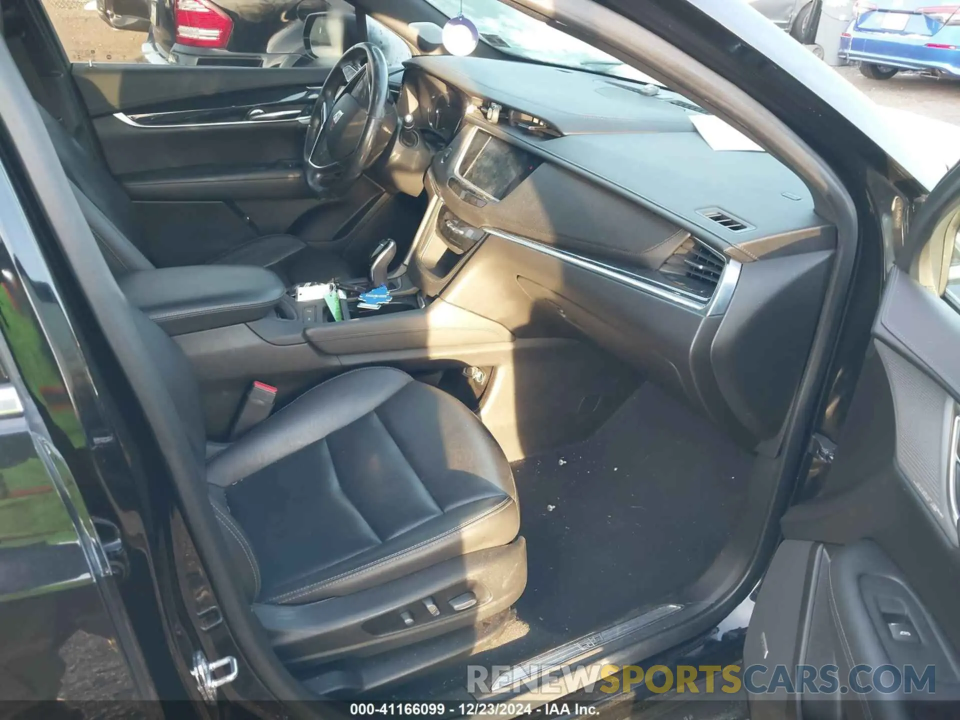 5 fotografías del automóvil dañado 1GYKNDRSXLZ209939 CADILLAC XT5 2020