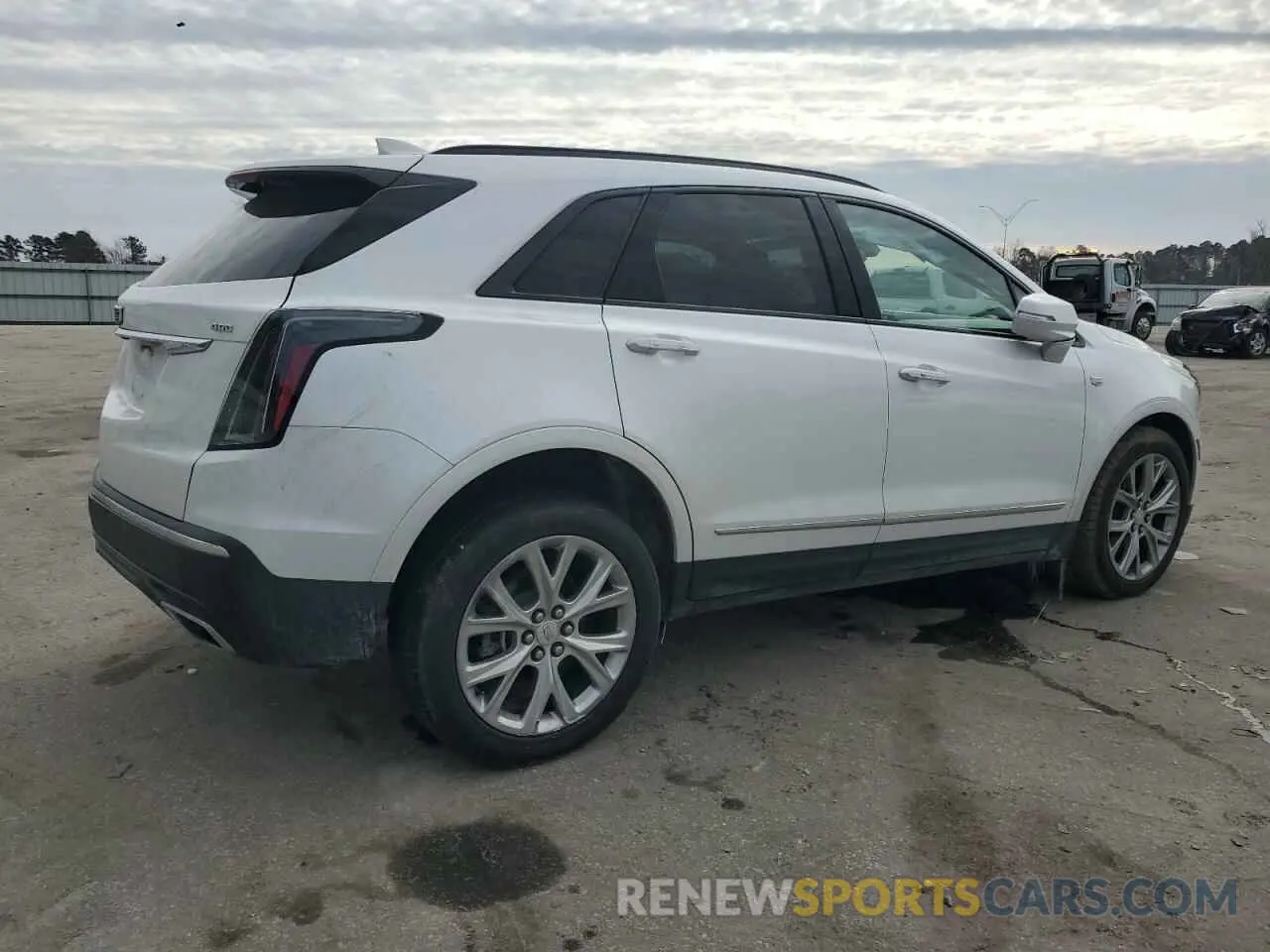 3 fotografías del automóvil dañado 1GYKNGRS1LZ153584 CADILLAC XT5 2020