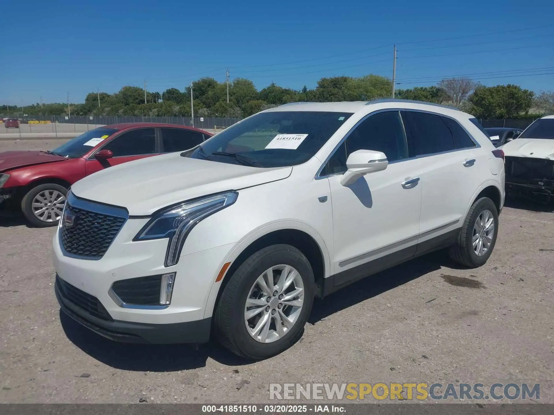 2 fotografías del automóvil dañado 1GYKNAR48MZ149757 CADILLAC XT5 2021