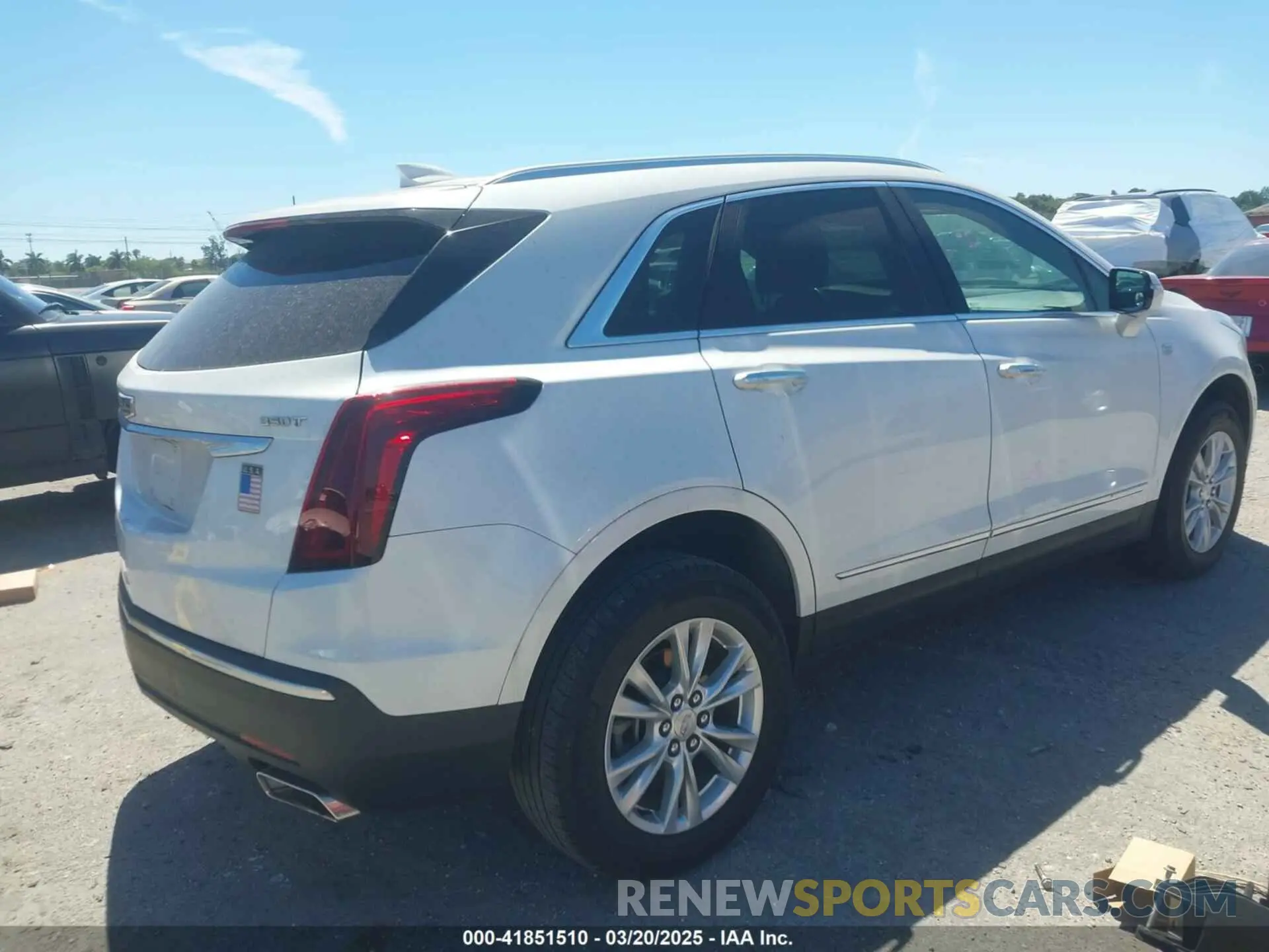 4 fotografías del automóvil dañado 1GYKNAR48MZ149757 CADILLAC XT5 2021