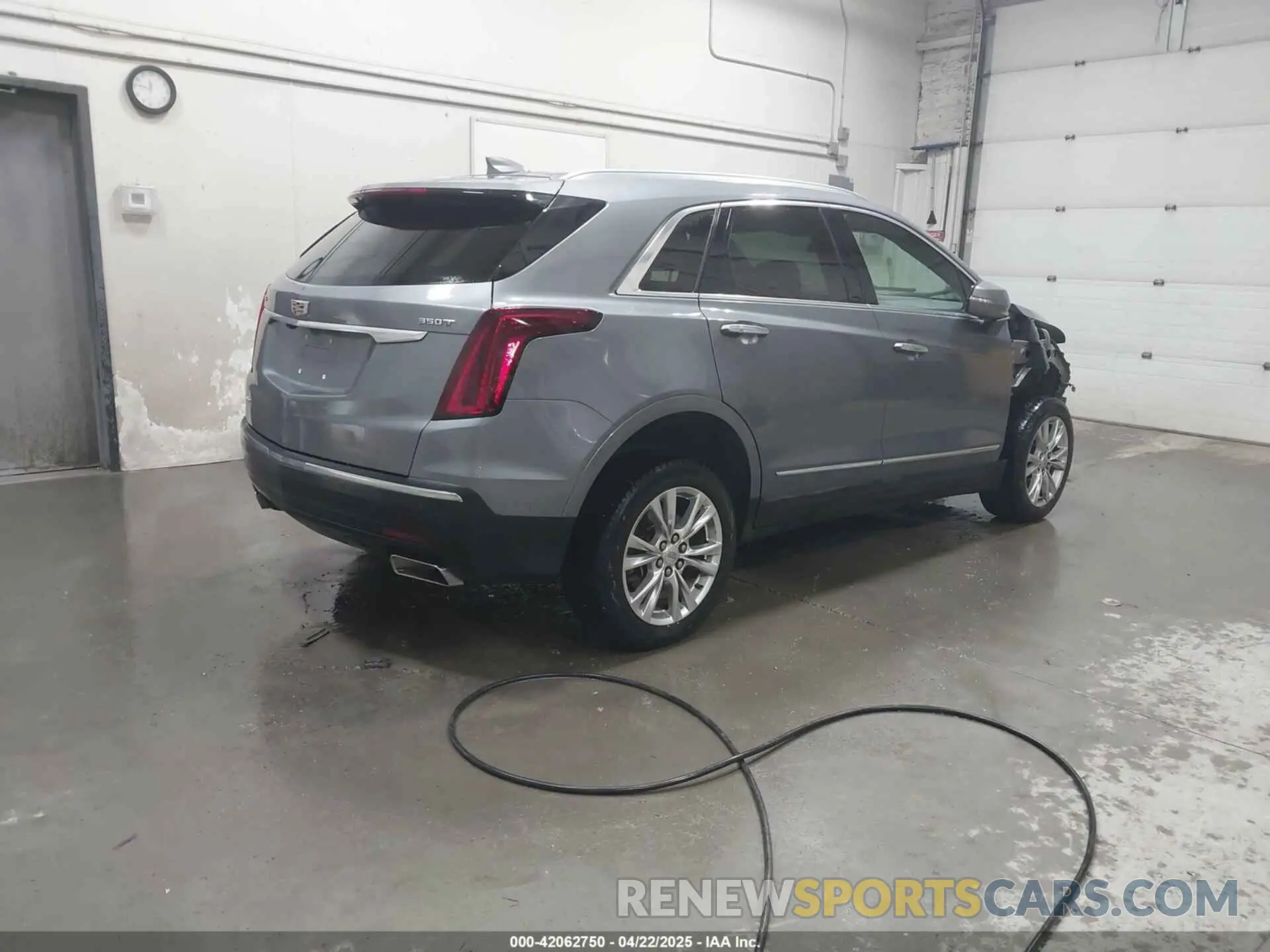 4 fotografías del automóvil dañado 1GYKNBR42MZ165944 CADILLAC XT5 2021