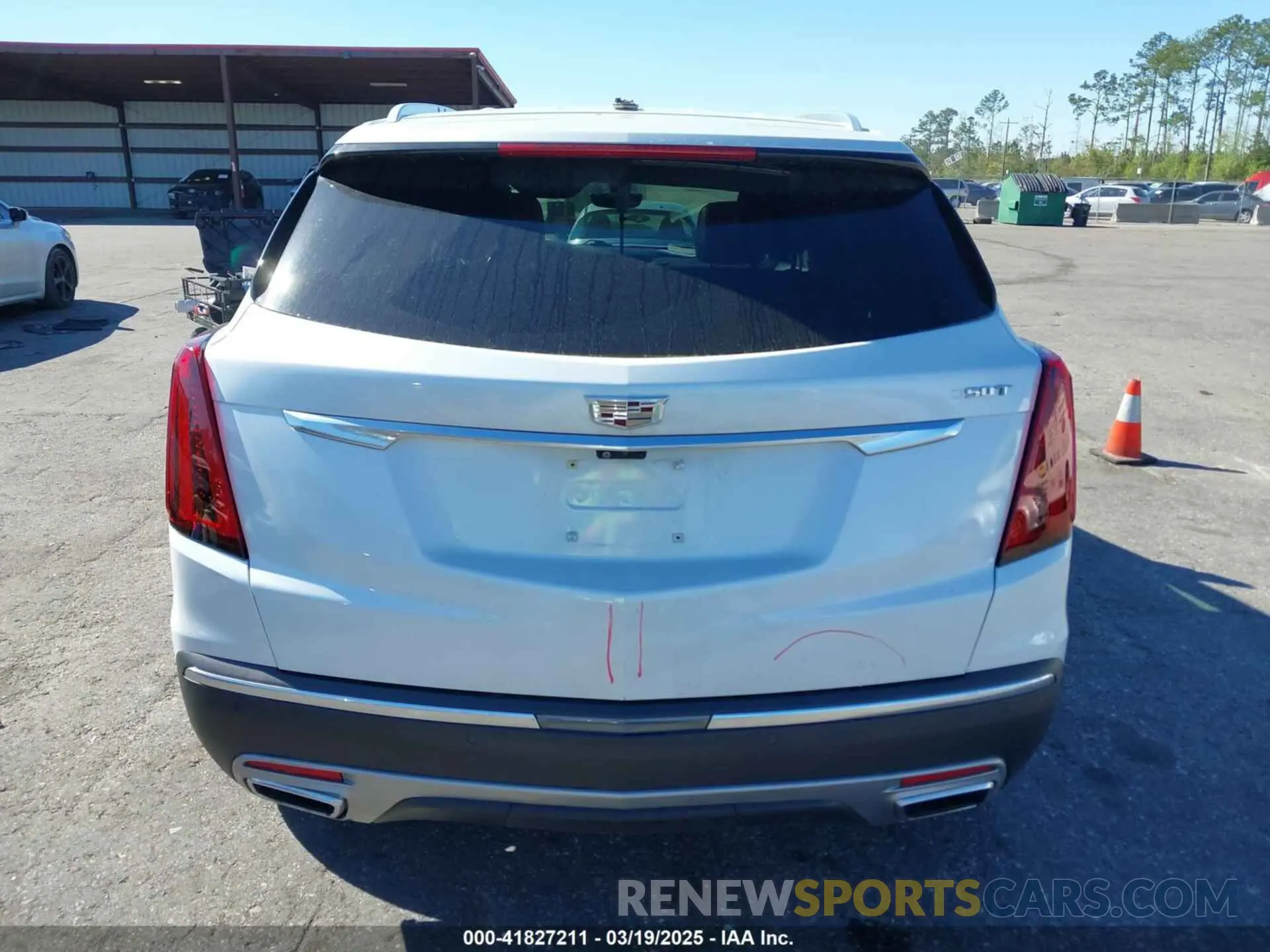 16 fotografías del automóvil dañado 1GYKNCR48MZ234688 CADILLAC XT5 2021