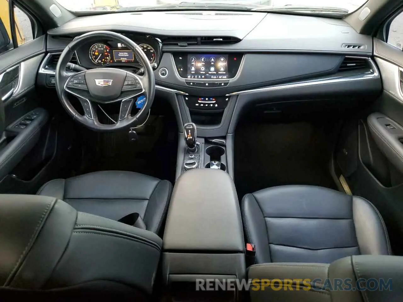8 fotografías del automóvil dañado 1GYKNCRS4MZ121643 CADILLAC XT5 2021