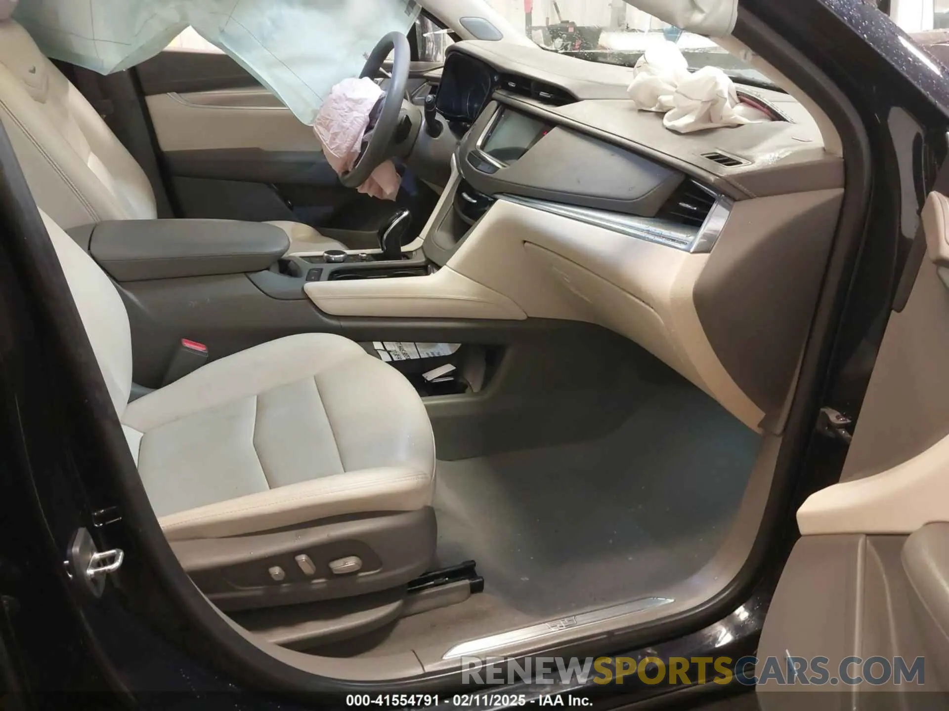 5 fotografías del automóvil dañado 1GYKNDR41MZ156521 CADILLAC XT5 2021