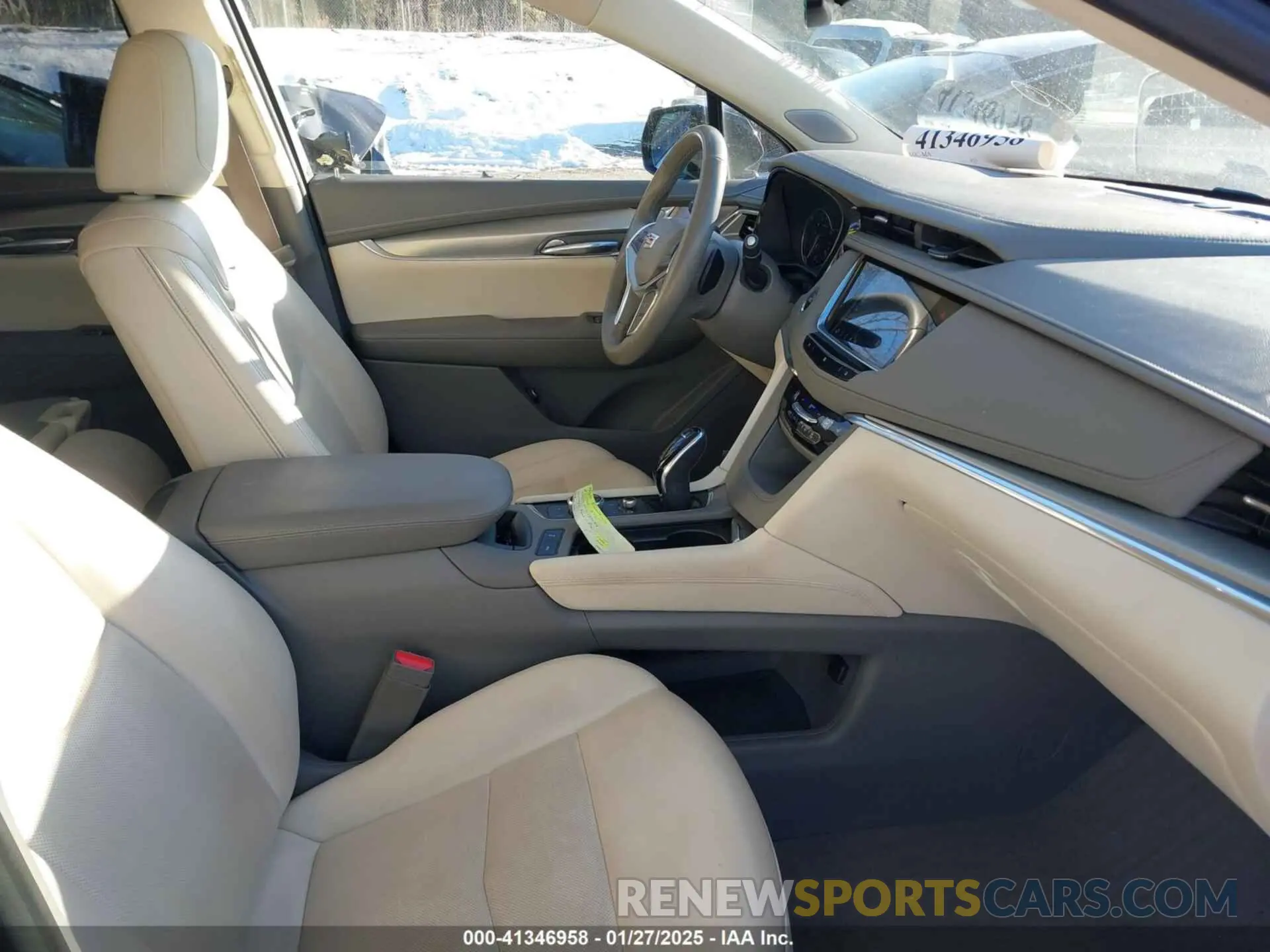 5 fotografías del automóvil dañado 1GYKNDRS2MZ121484 CADILLAC XT5 2021