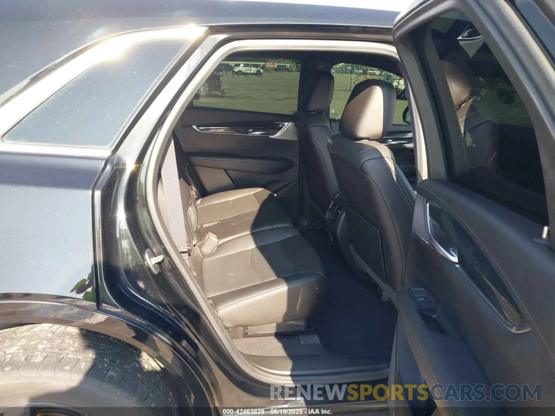 8 fotografías del automóvil dañado 1GYKNDRS3MZ104502 CADILLAC XT5 2021