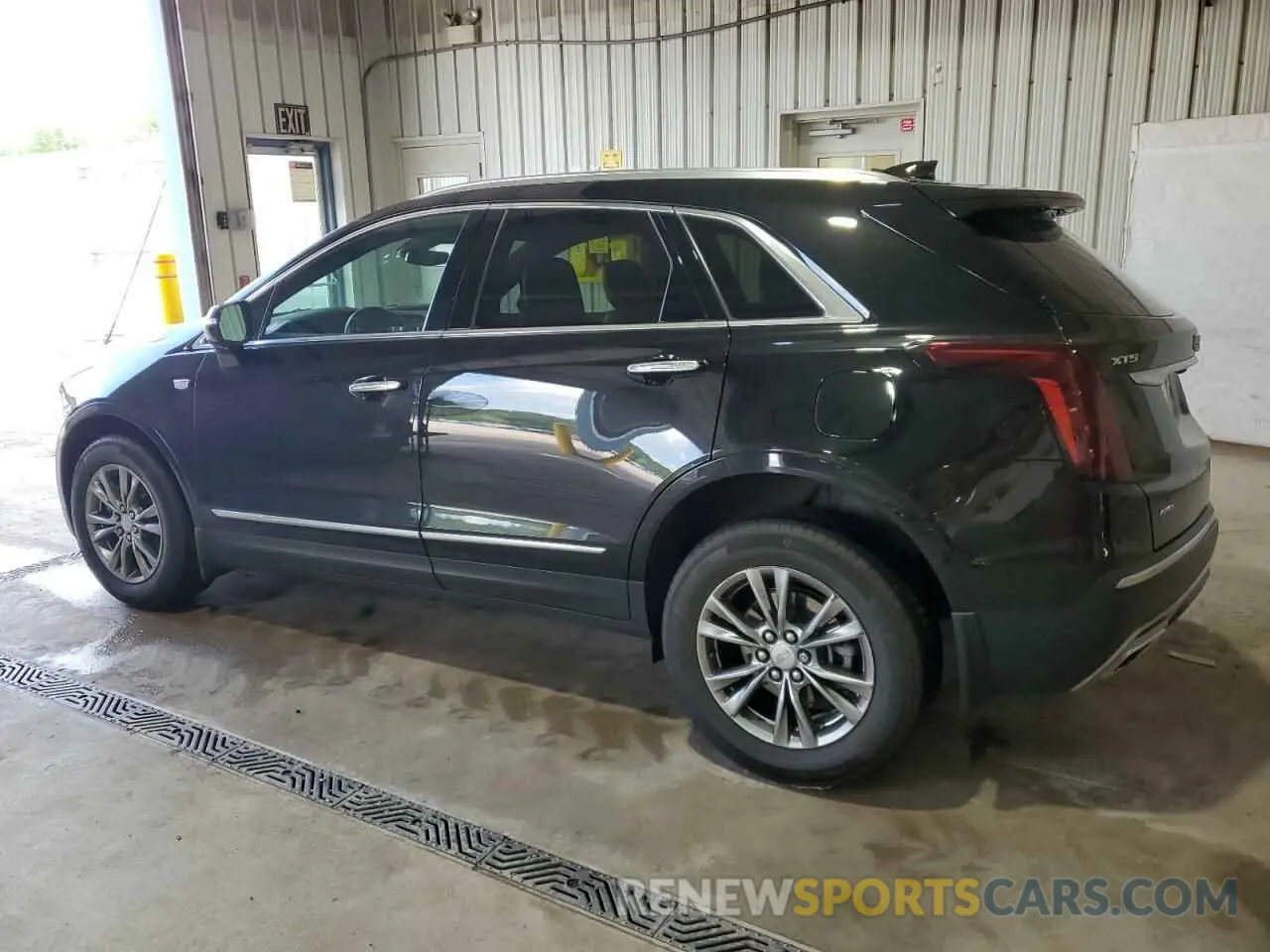 2 fotografías del automóvil dañado 1GYKNDRS6MZ137347 CADILLAC XT5 2021