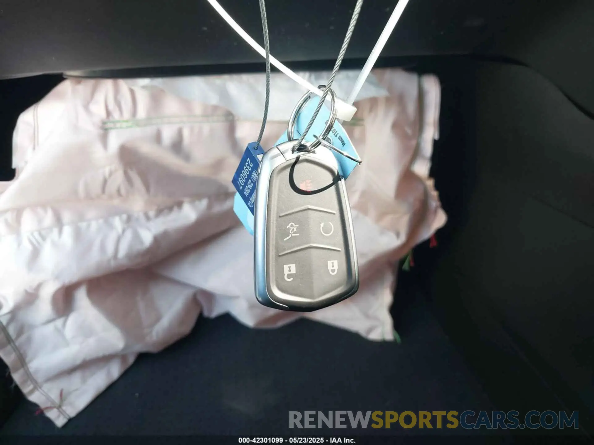 11 fotografías del automóvil dañado 1GYKNHRS2MZ201245 CADILLAC XT5 2021