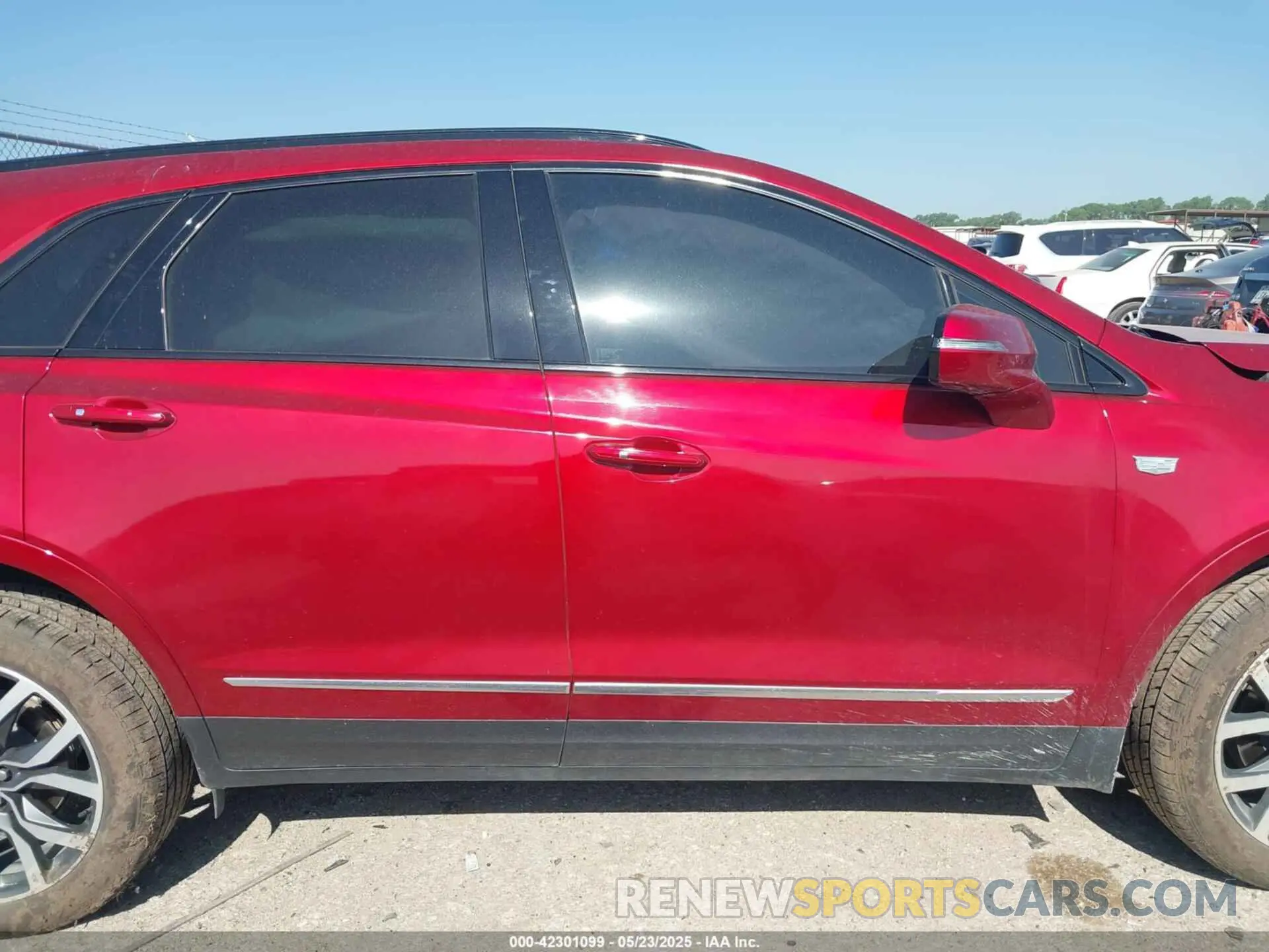 13 fotografías del automóvil dañado 1GYKNHRS2MZ201245 CADILLAC XT5 2021