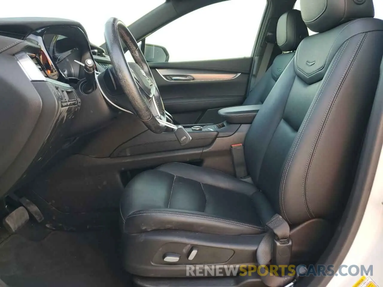 7 fotografías del automóvil dañado 1GYKNAR49NZ118633 CADILLAC XT5 2022