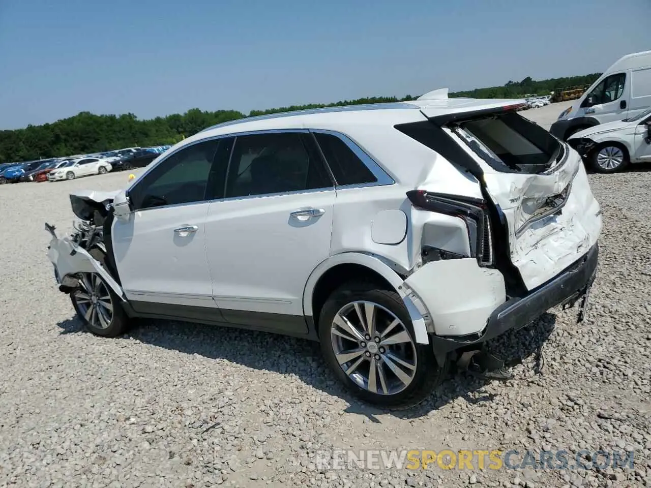 2 fotografías del automóvil dañado 1GYKNCR41NZ102731 CADILLAC XT5 2022