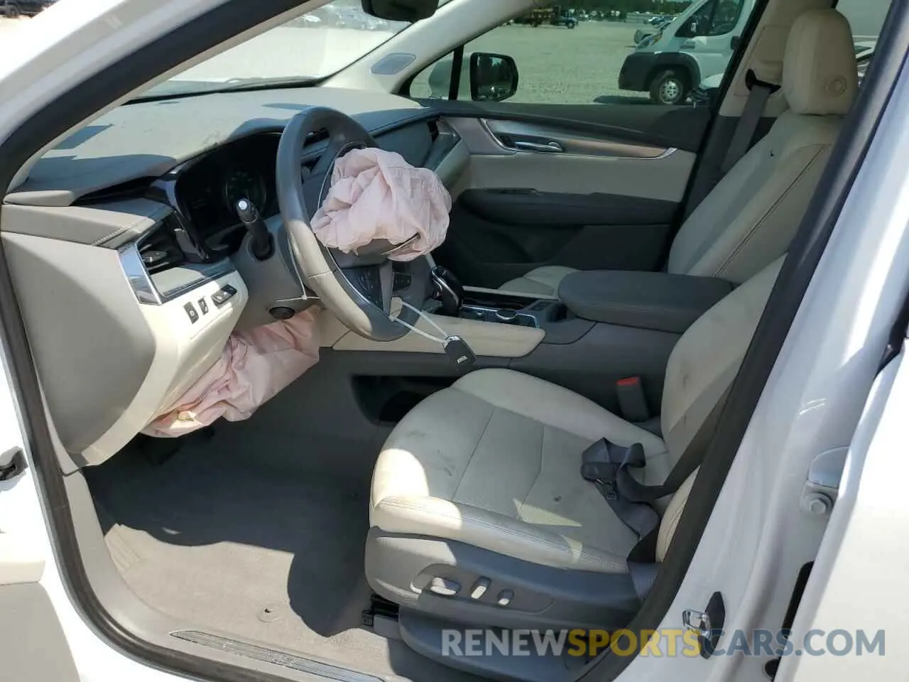 7 fotografías del automóvil dañado 1GYKNCR41NZ102731 CADILLAC XT5 2022