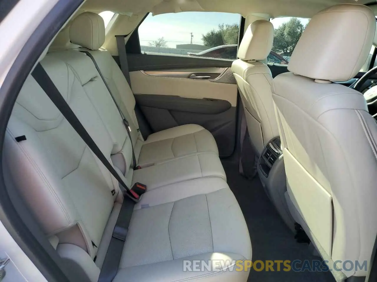 12 fotografías del automóvil dañado 1GYKNCRS1NZ125487 CADILLAC XT5 2022