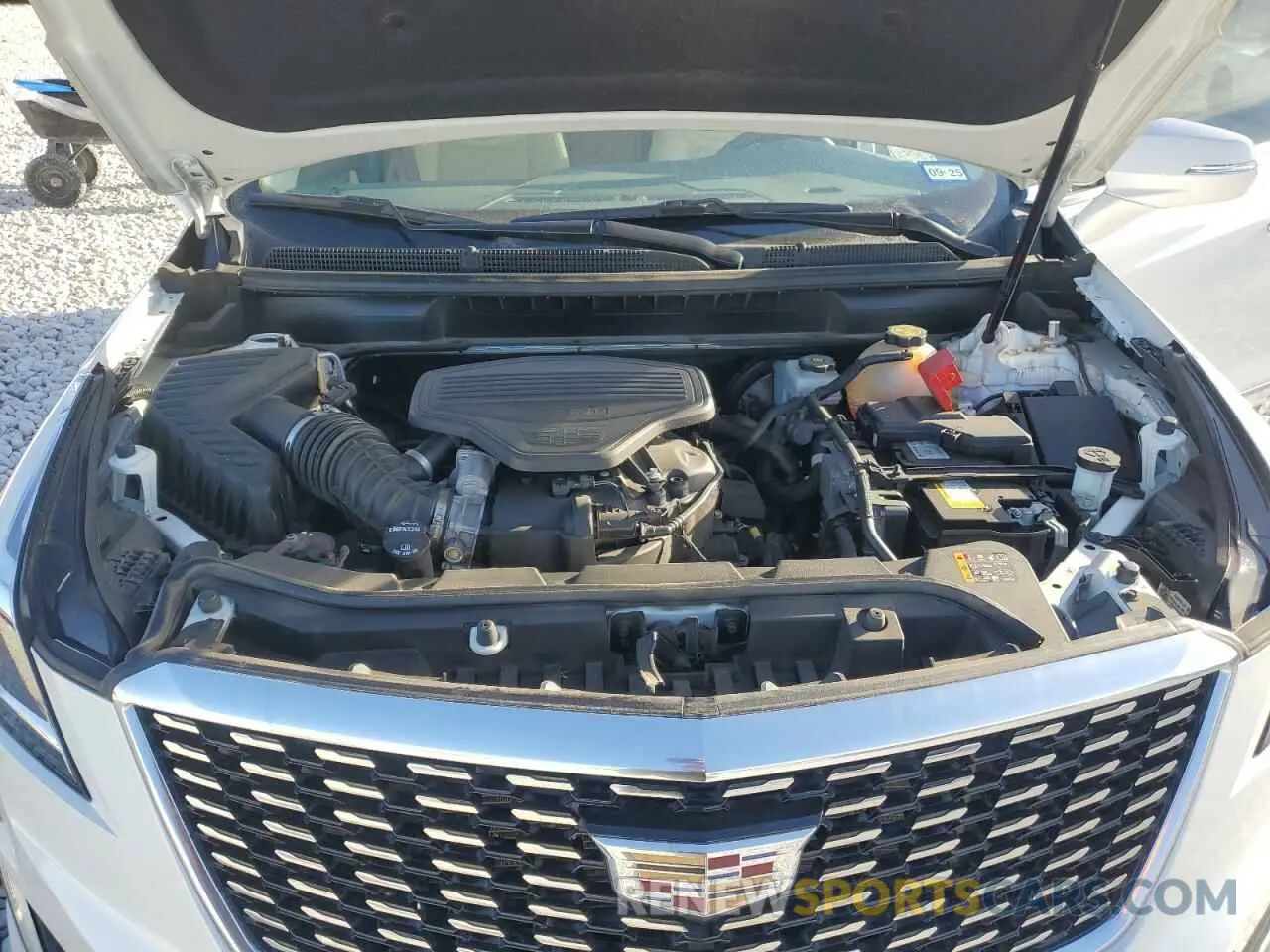 14 fotografías del automóvil dañado 1GYKNCRS1NZ125487 CADILLAC XT5 2022