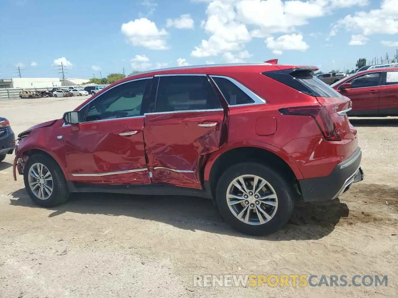 2 fotografías del automóvil dañado 1GYKNCRS7NZ158008 CADILLAC XT5 2022