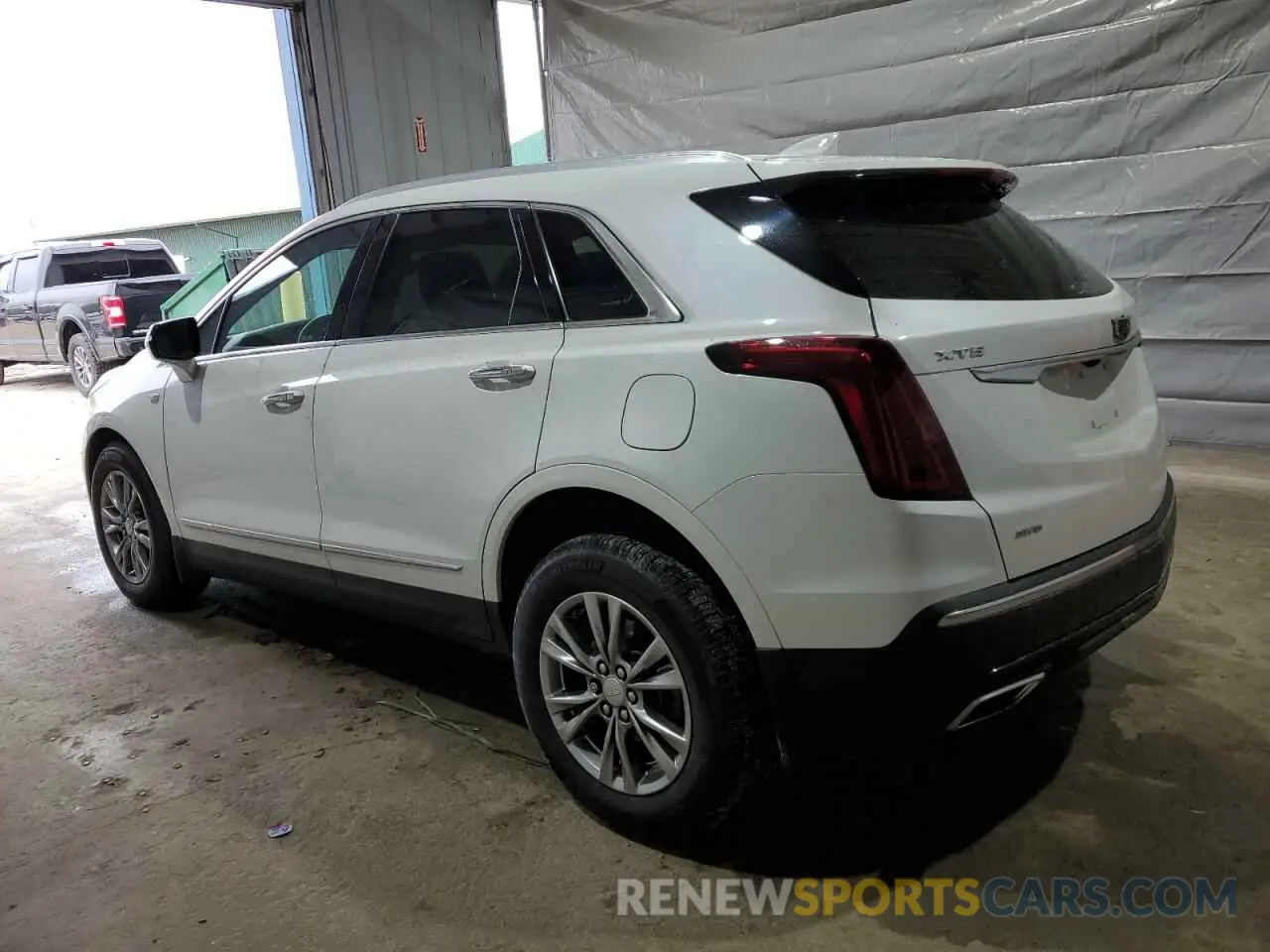 2 fotografías del automóvil dañado 1GYKNDRS1NZ108680 CADILLAC XT5 2022