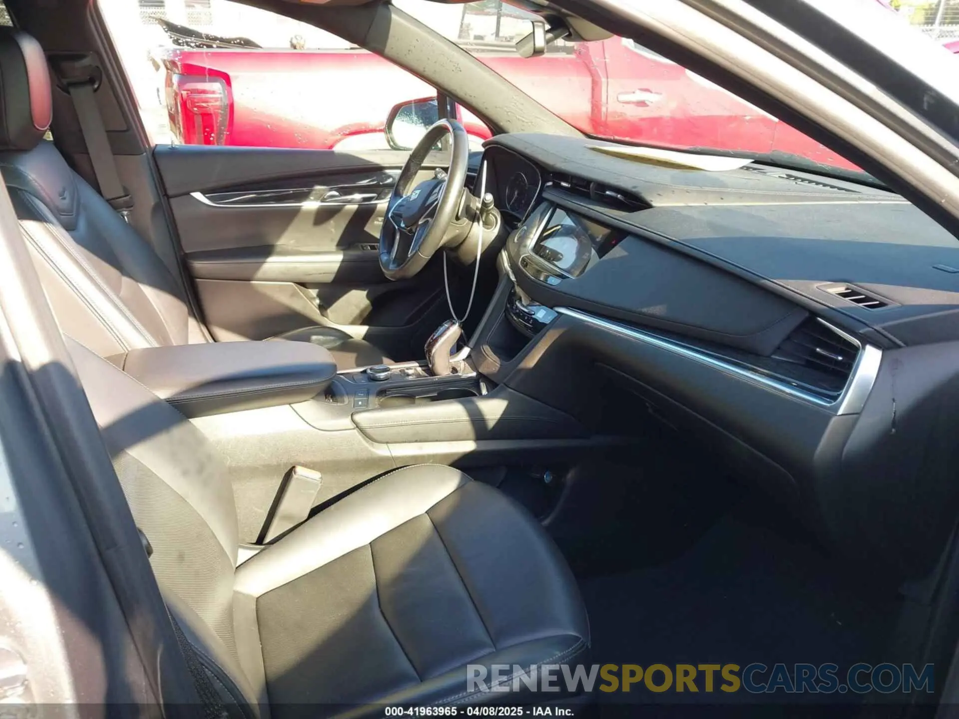 5 fotografías del automóvil dañado 1GYKNDRS3NZ106378 CADILLAC XT5 2022