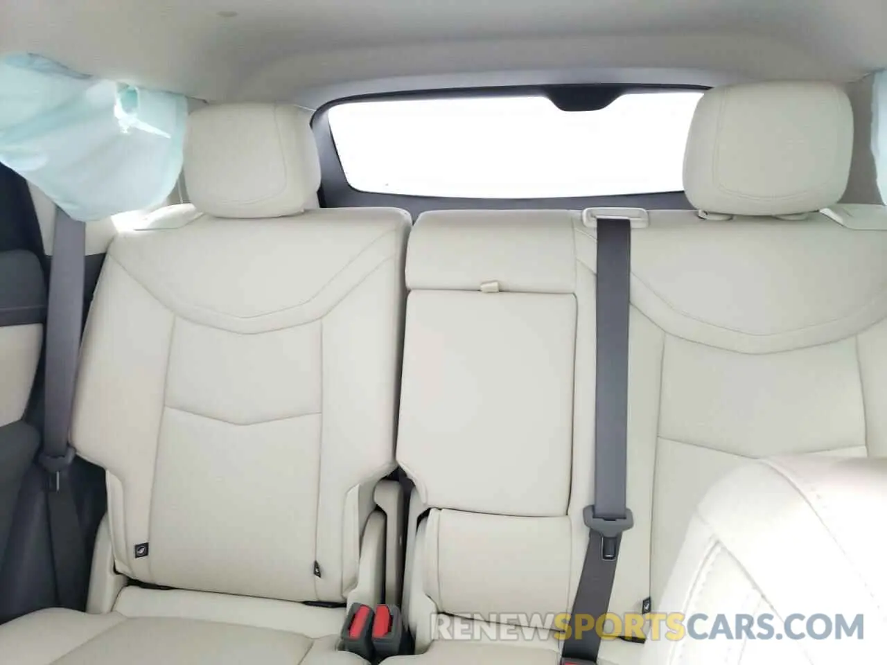 10 fotografías del automóvil dañado 1GYKNDRS5NZ133758 CADILLAC XT5 2022