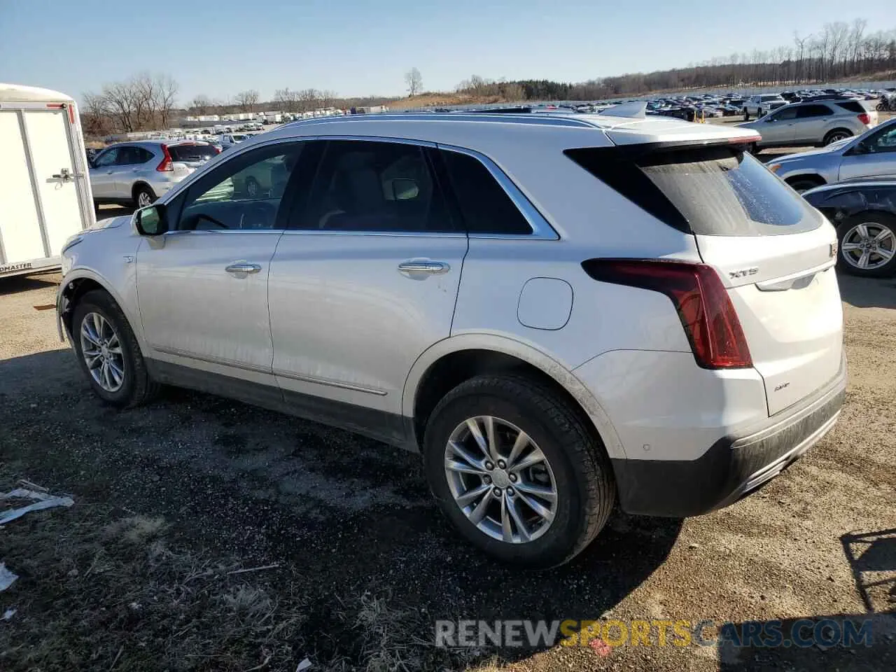 2 fotografías del automóvil dañado 1GYKNDRS6NZ102633 CADILLAC XT5 2022