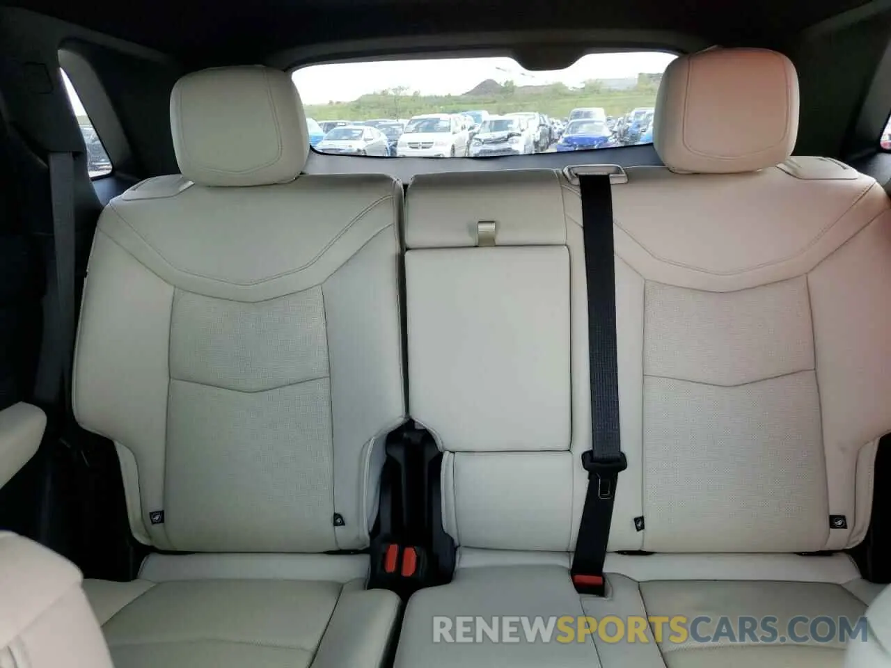 10 fotografías del automóvil dañado 1GYKNGRS1NZ177886 CADILLAC XT5 2022