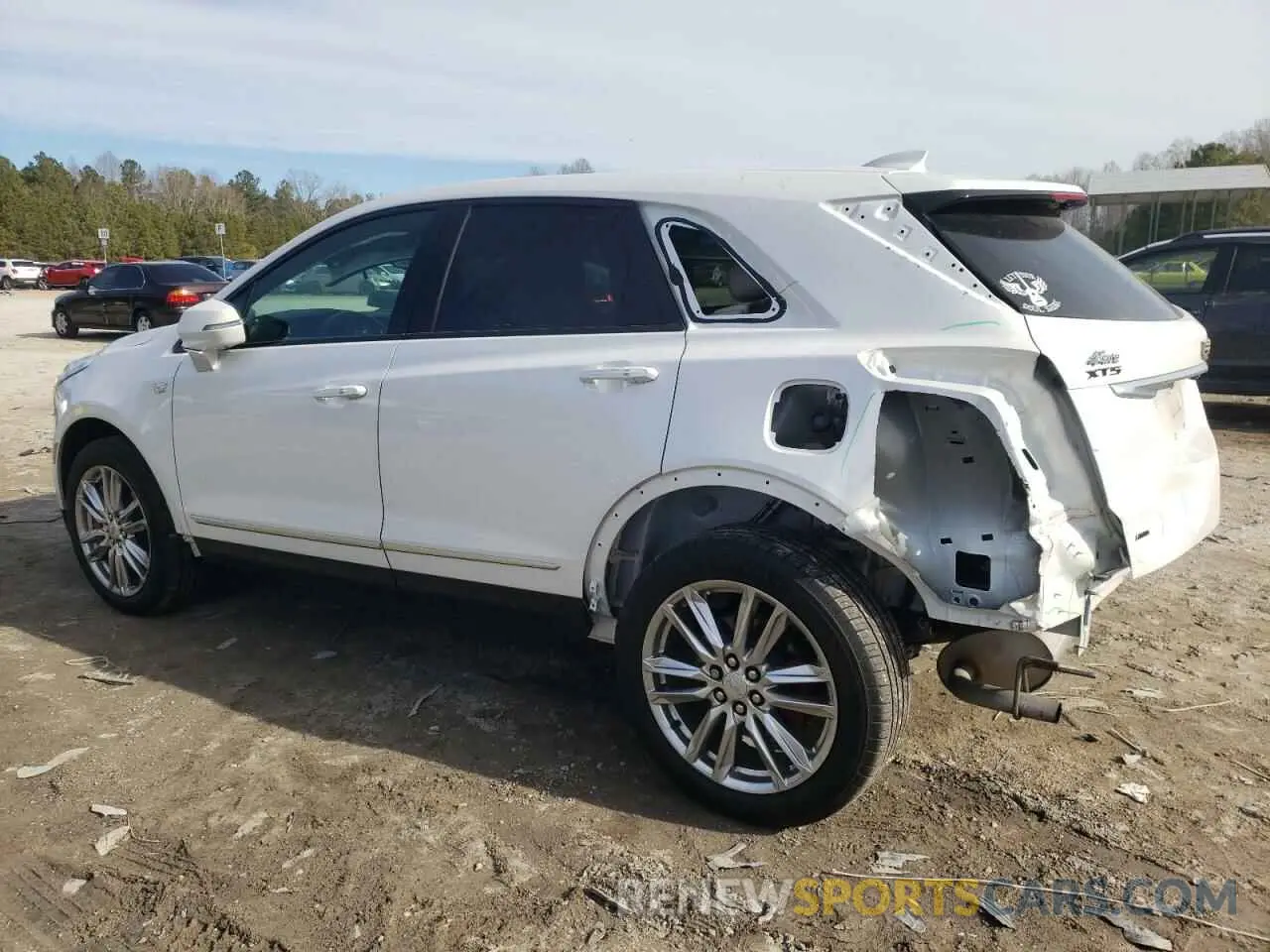 2 fotografías del automóvil dañado 1GYKNGRS4NZ148124 CADILLAC XT5 2022