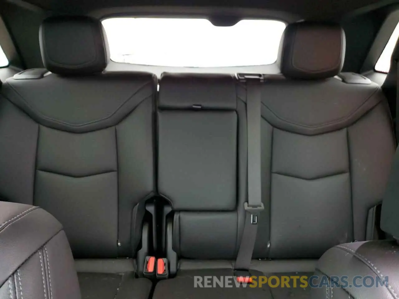 10 fotografías del automóvil dañado 1GYKNBR42PZ120460 CADILLAC XT5 2023