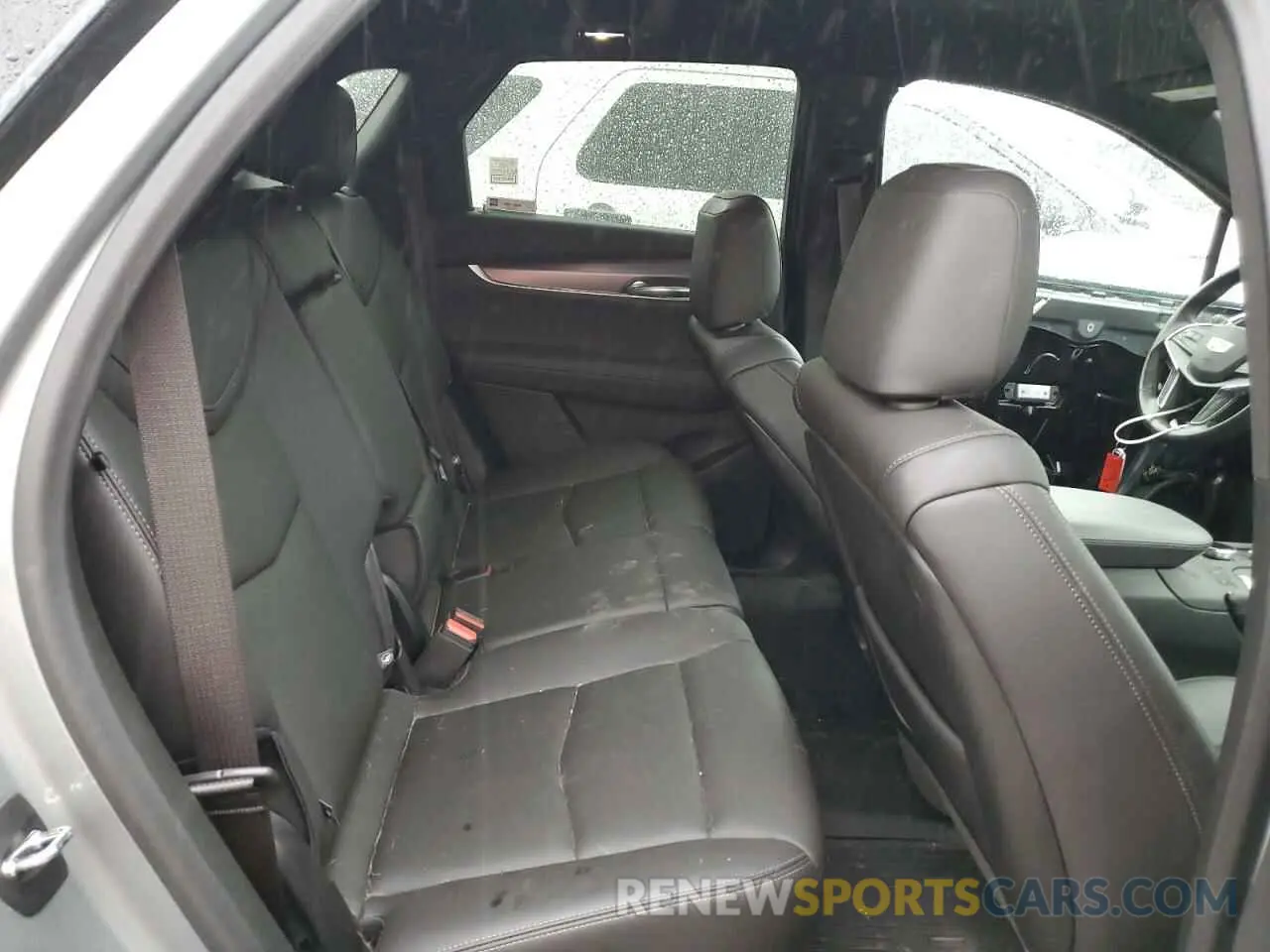 11 fotografías del automóvil dañado 1GYKNBR42PZ120460 CADILLAC XT5 2023