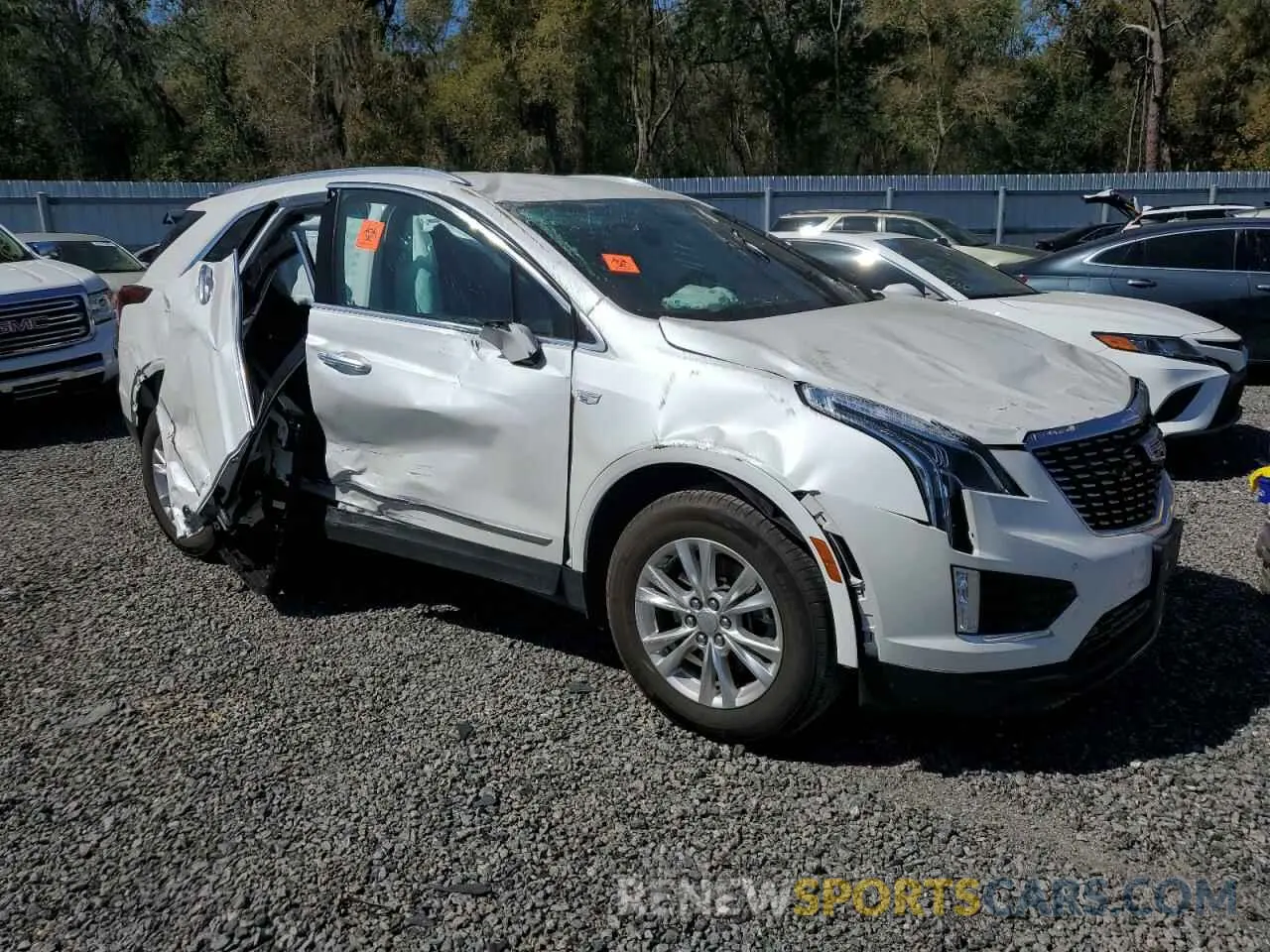 4 fotografías del automóvil dañado 1GYKNBR43PZ195913 CADILLAC XT5 2023