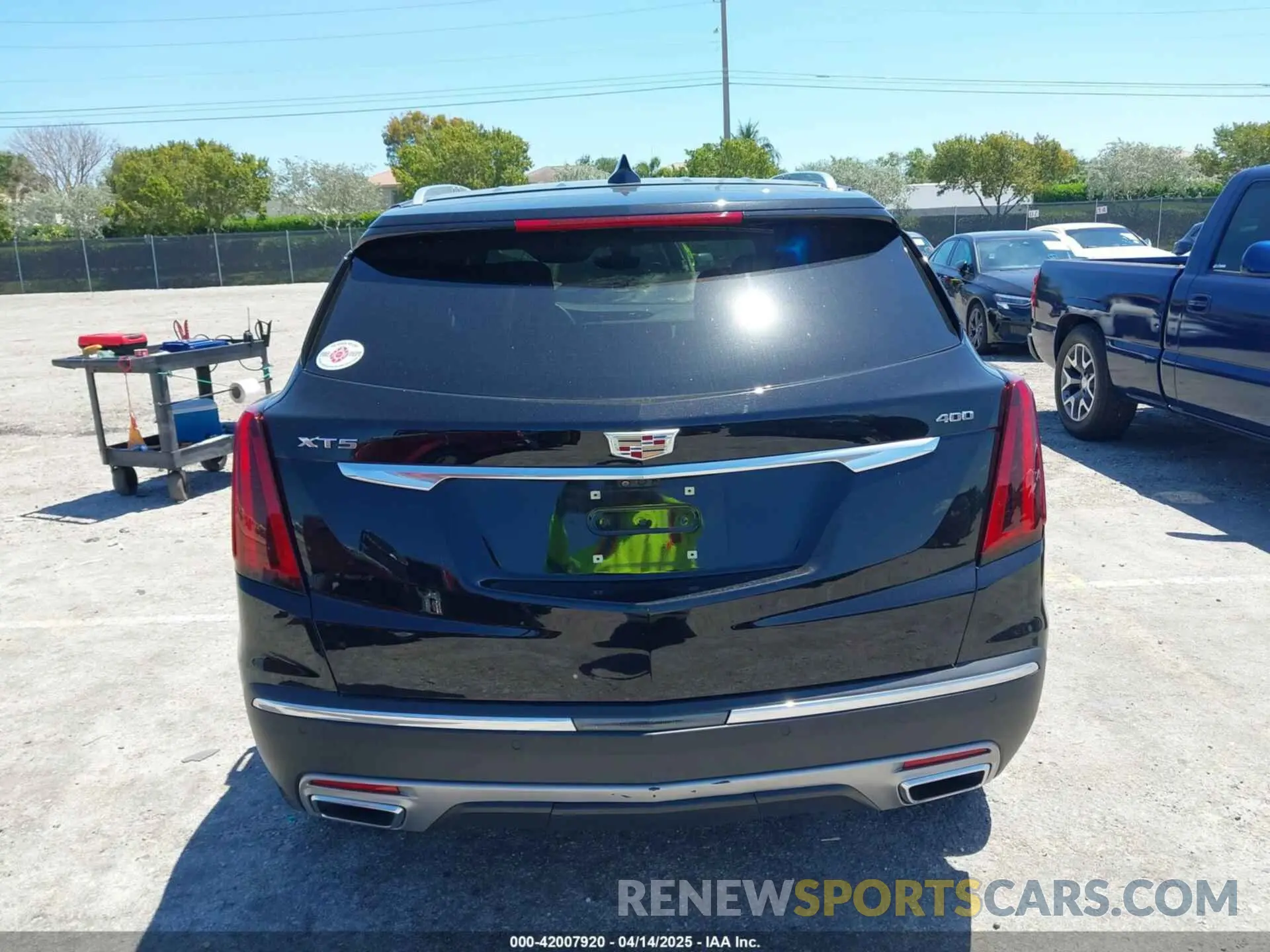 17 fotografías del automóvil dañado 1GYKNCRS1PZ148318 CADILLAC XT5 2023