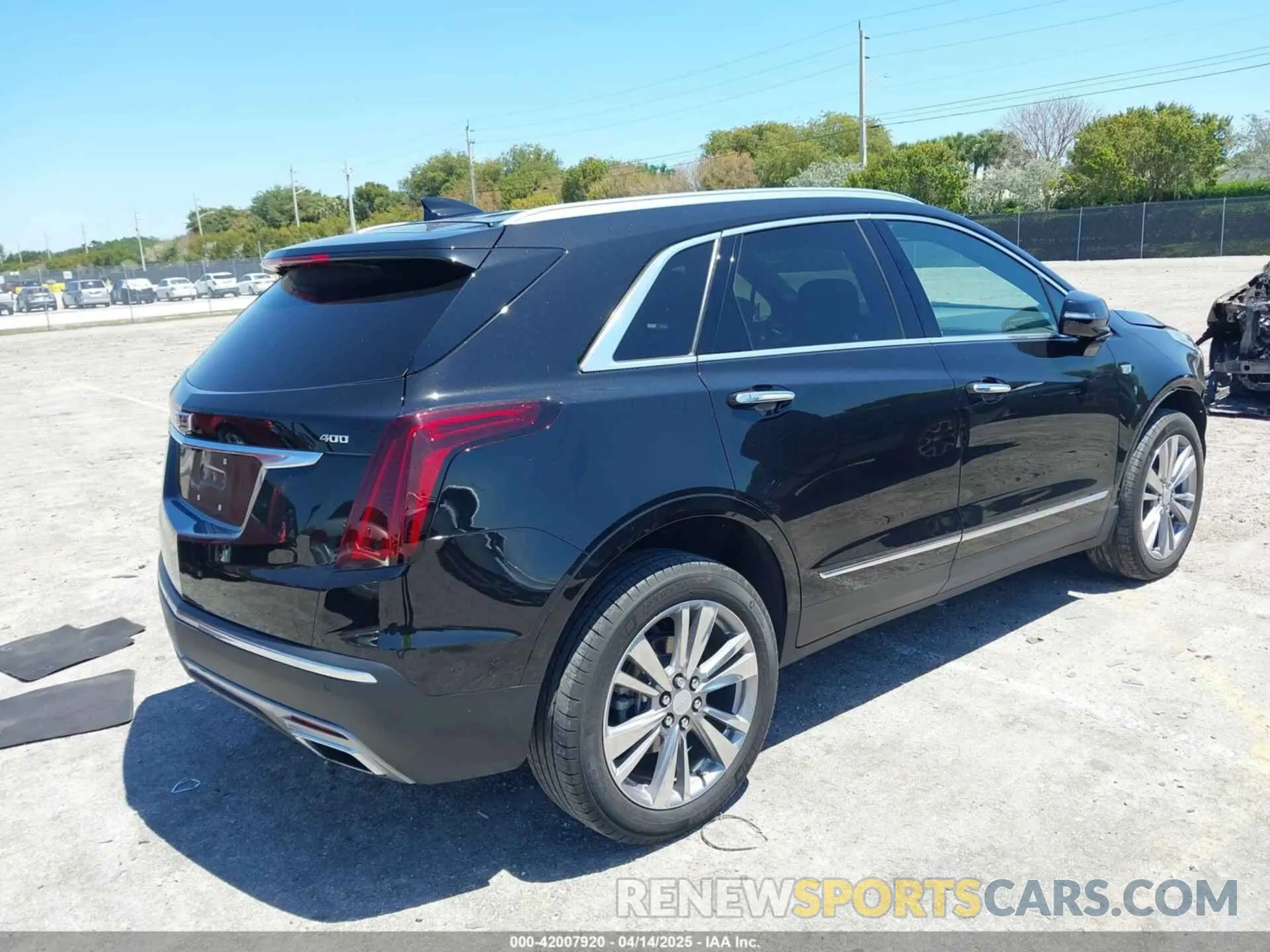 4 fotografías del automóvil dañado 1GYKNCRS1PZ148318 CADILLAC XT5 2023