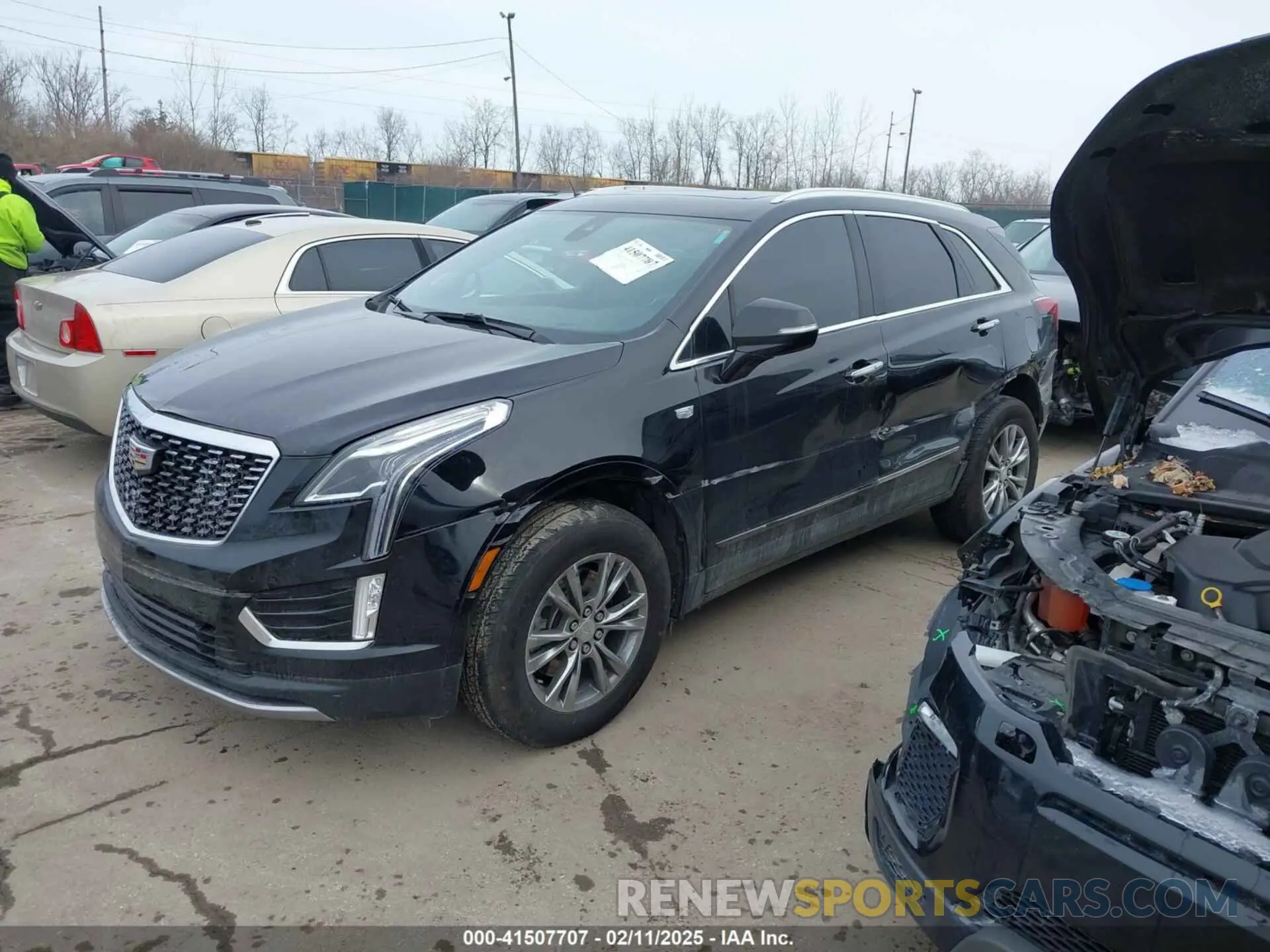 2 fotografías del automóvil dañado 1GYKNCRS2PZ146772 CADILLAC XT5 2023