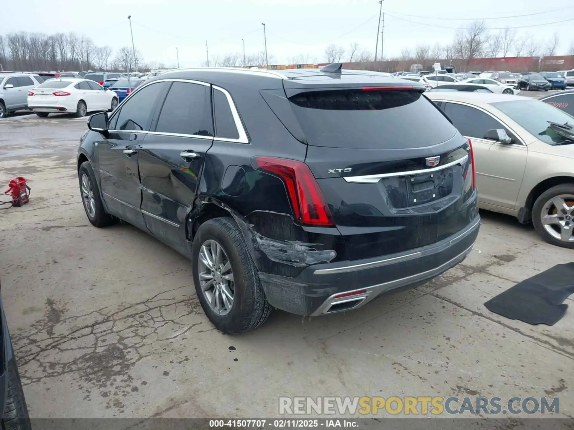 3 fotografías del automóvil dañado 1GYKNCRS2PZ146772 CADILLAC XT5 2023