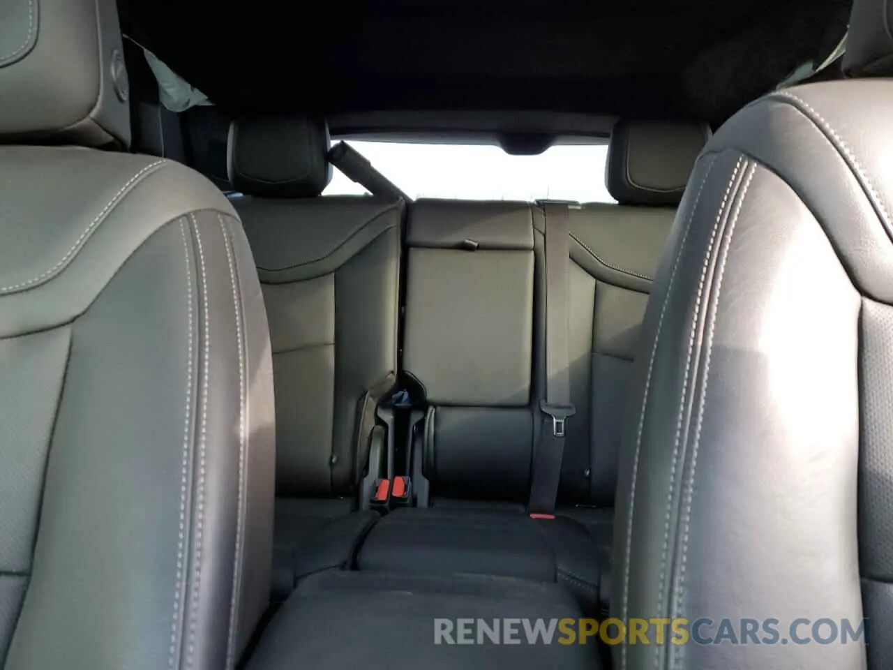 10 fotografías del automóvil dañado 1GYKNDR40PZ136894 CADILLAC XT5 2023